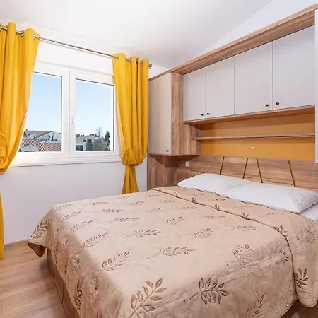 & Mestrov Vodice